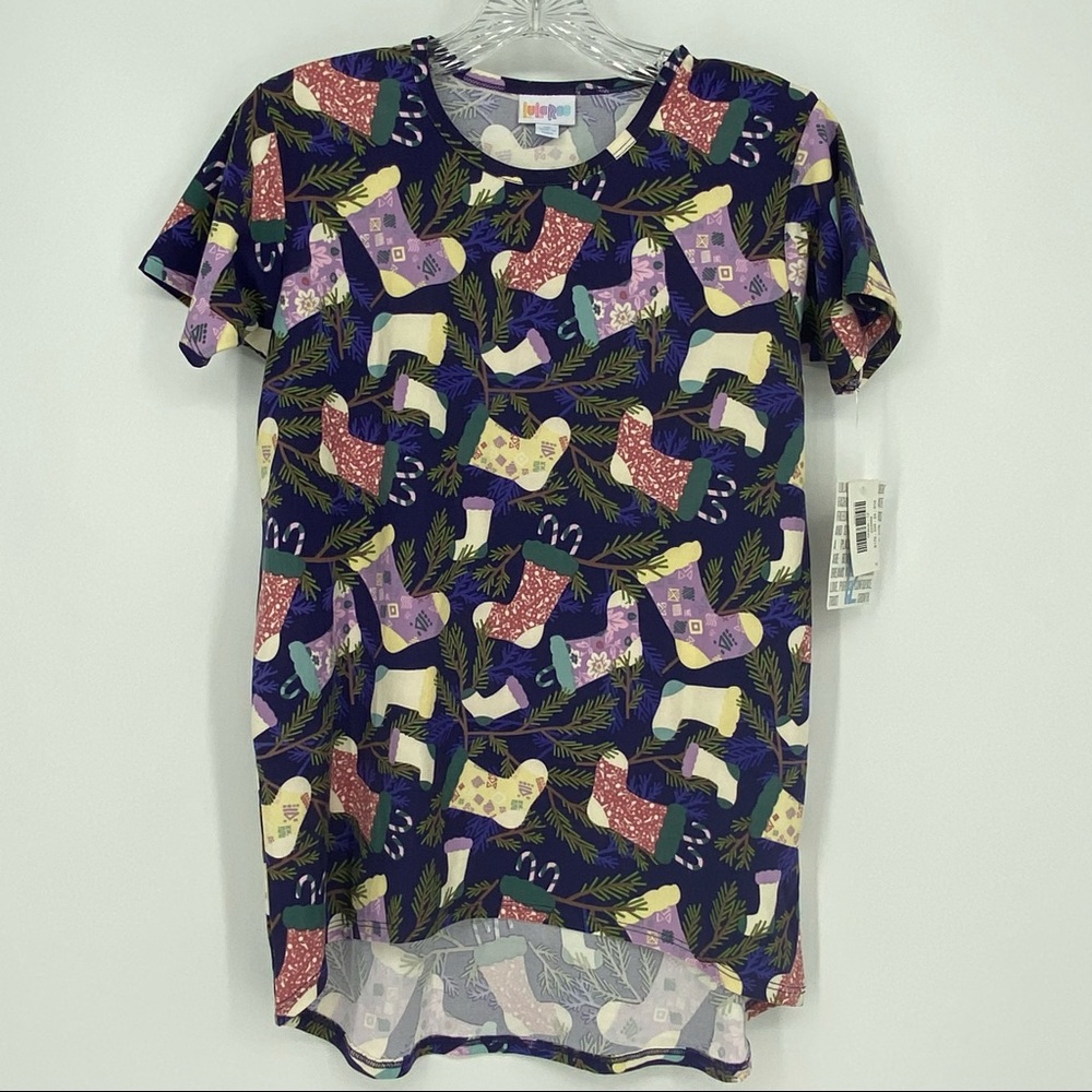 NWT LuLaroe Girls Tee Shirt Christmas Stocking Pattern Gracie Top Size 12